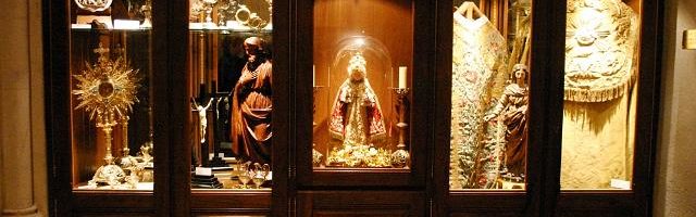 Inauguration de la vitrine d’objets religieux à Savigny